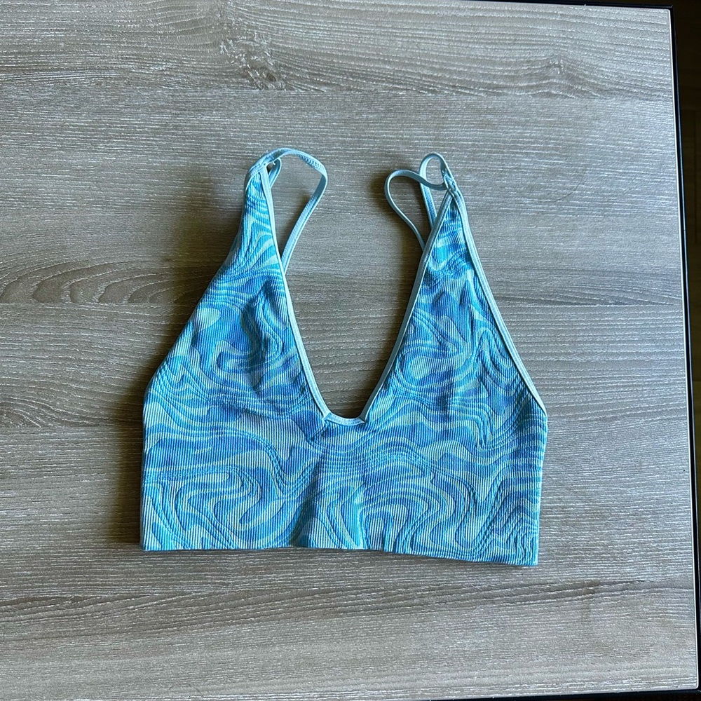 Tilly’s Seamless Deep V Double Strap Bralette in Blue